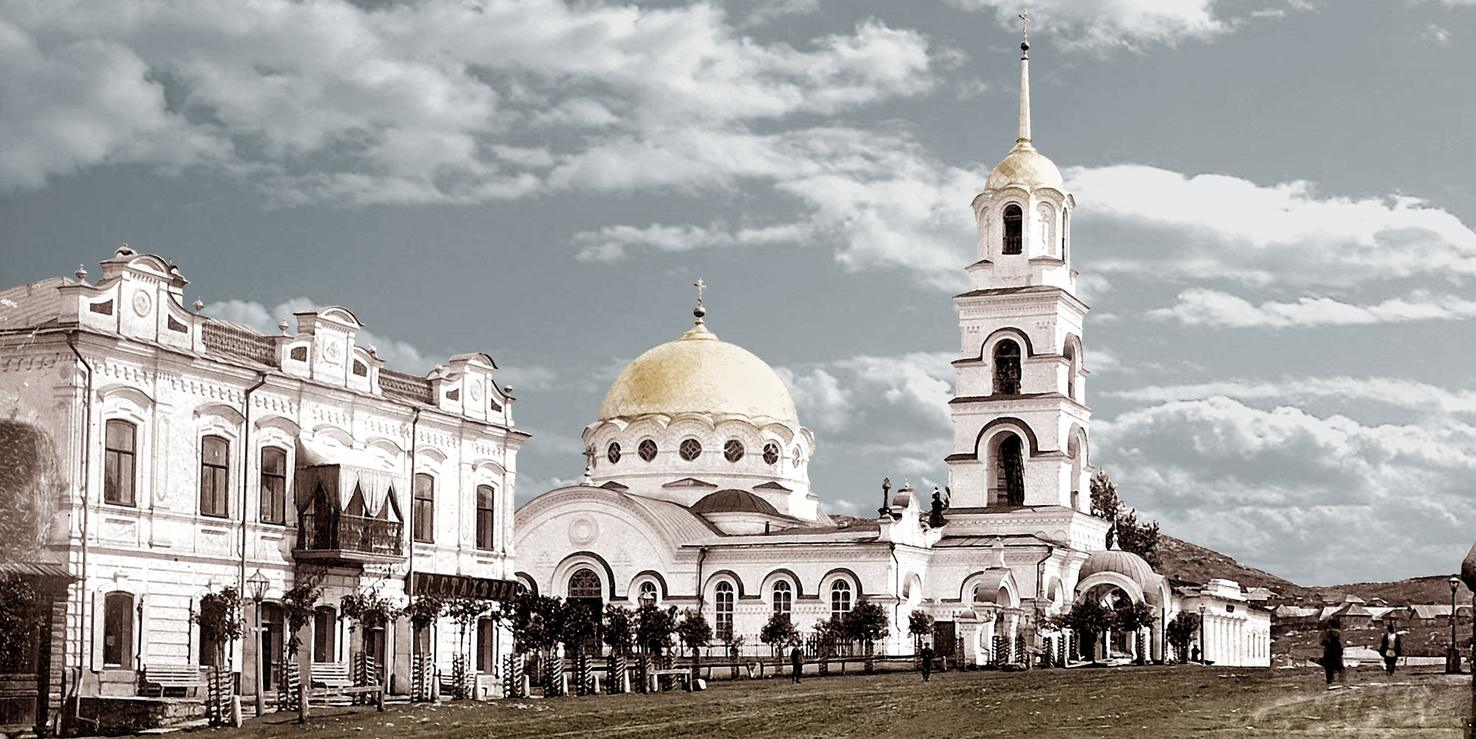 в галерею